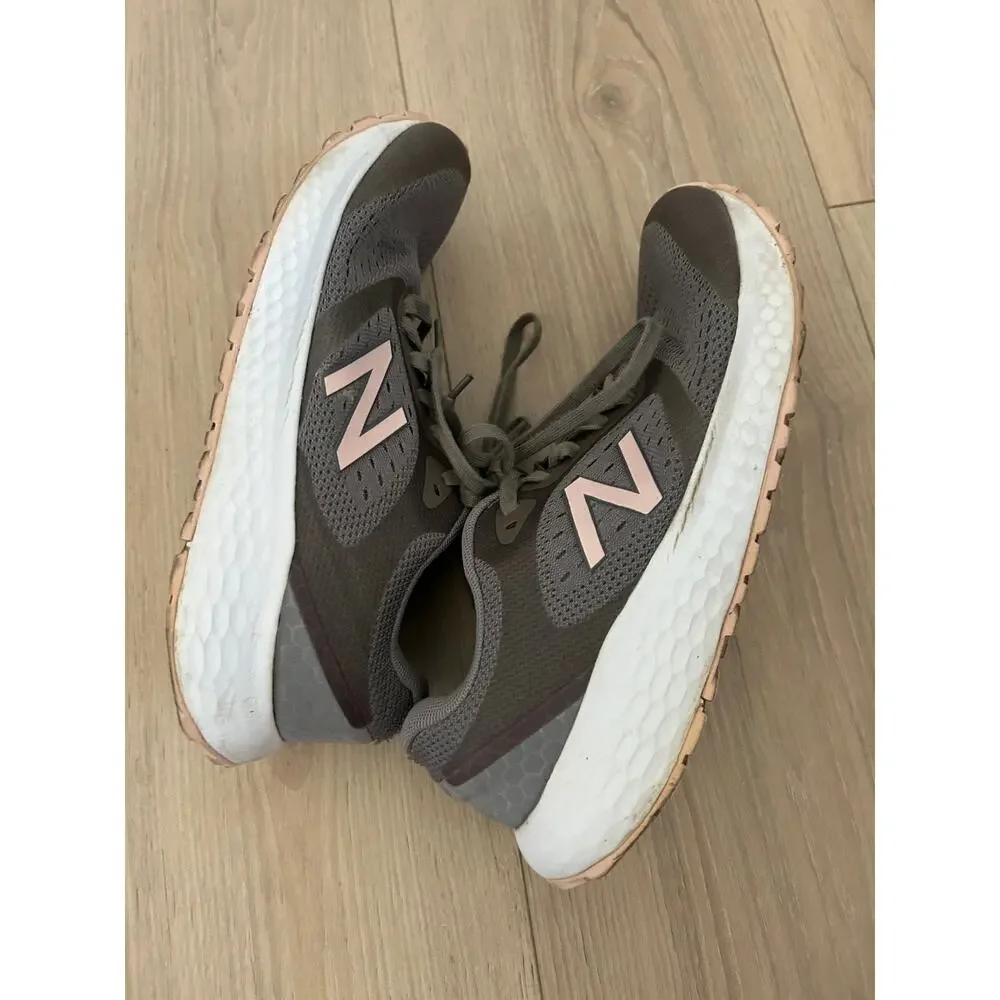 New Balance 520 Athletic Cross Training Lightweight Women's Shoes Size 8 Gray